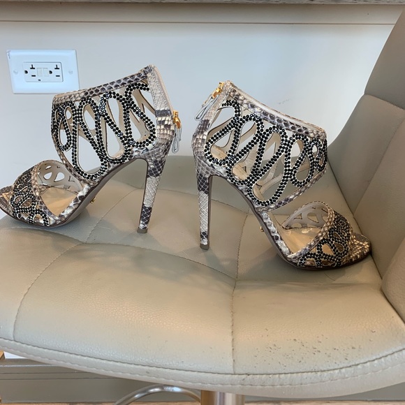 Sergio Rossi Snakeskin Heels - Picture 2 of 8